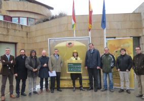 Ampliar información de Arnedo participa en la campaña “El contenedor de oro”, que fomenta el reciclado de vidrio. 